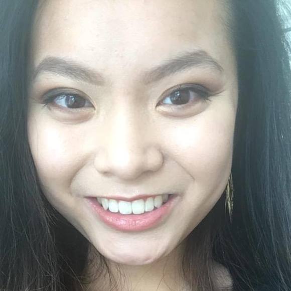 Meet your Posher, Iris - Picture 1 of 1